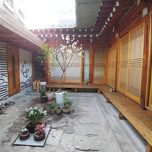 Maison d'hôtes Charm Hanok, Séoul